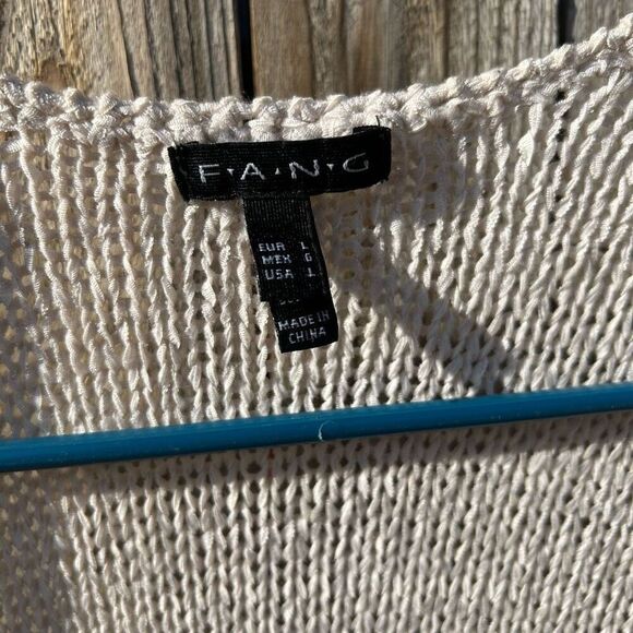 Fang vest crocheted look fringe size large - Picture 4 of 8